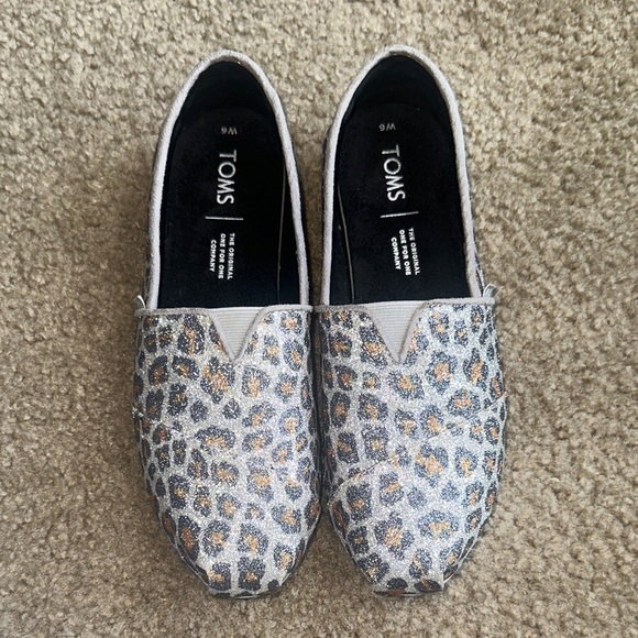 Toms Metallic Leopard Flats - Silver and Brown - Picture 1 of 7